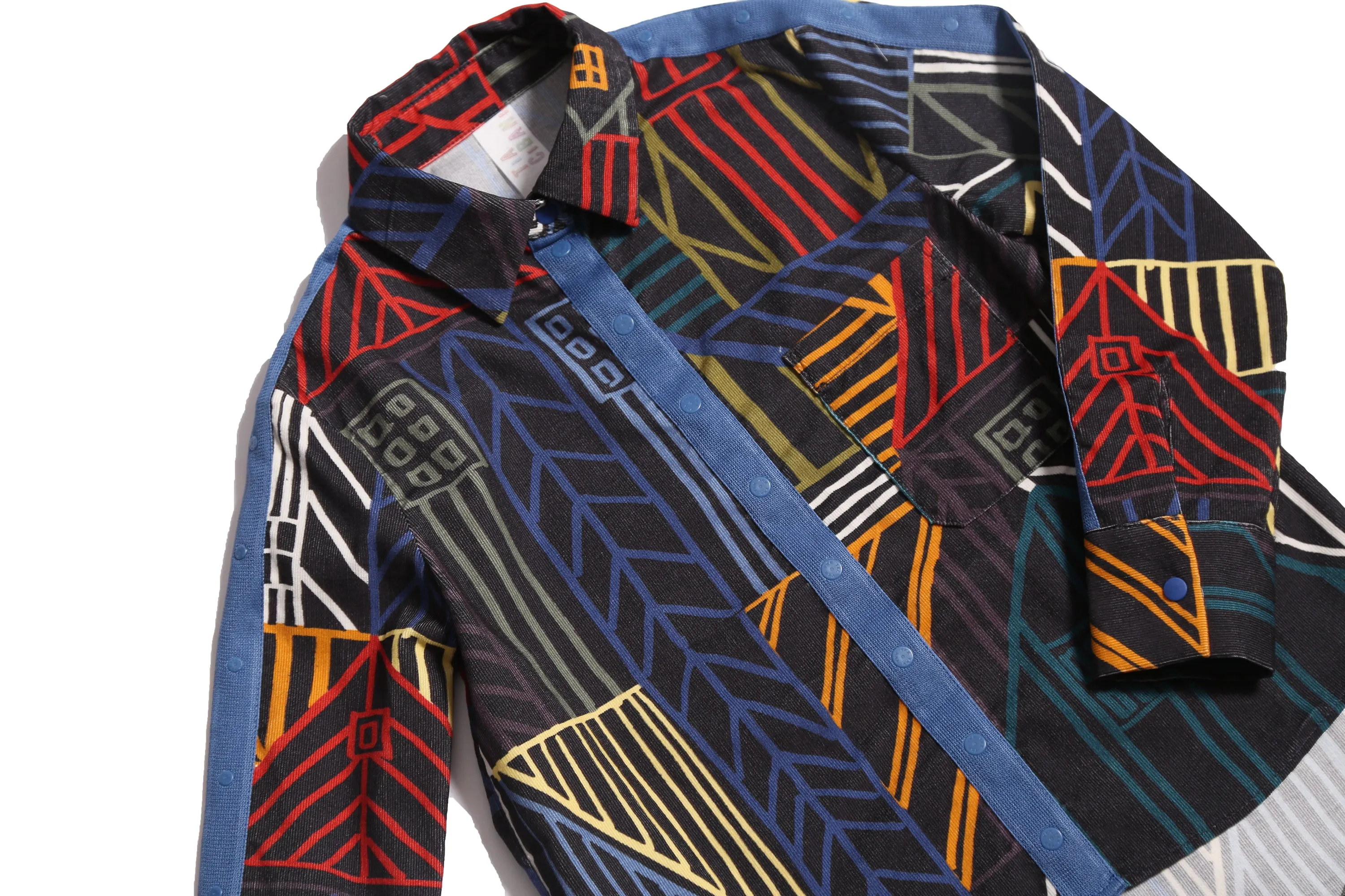 AMADI MULTI SNAP SHIRT