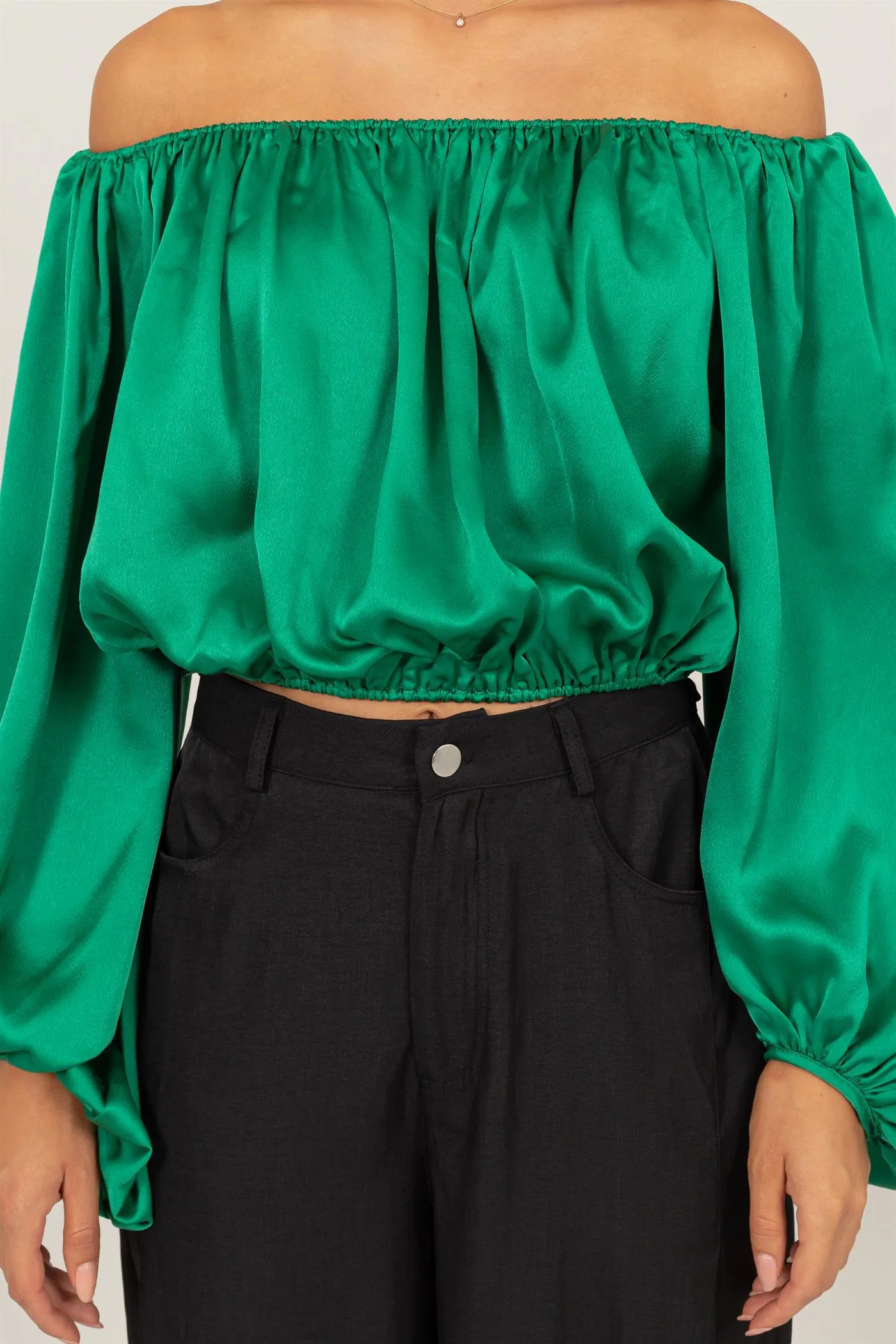HF24F930-OFF-SHOULDER SATIN BALLOON SLEEVE TOP