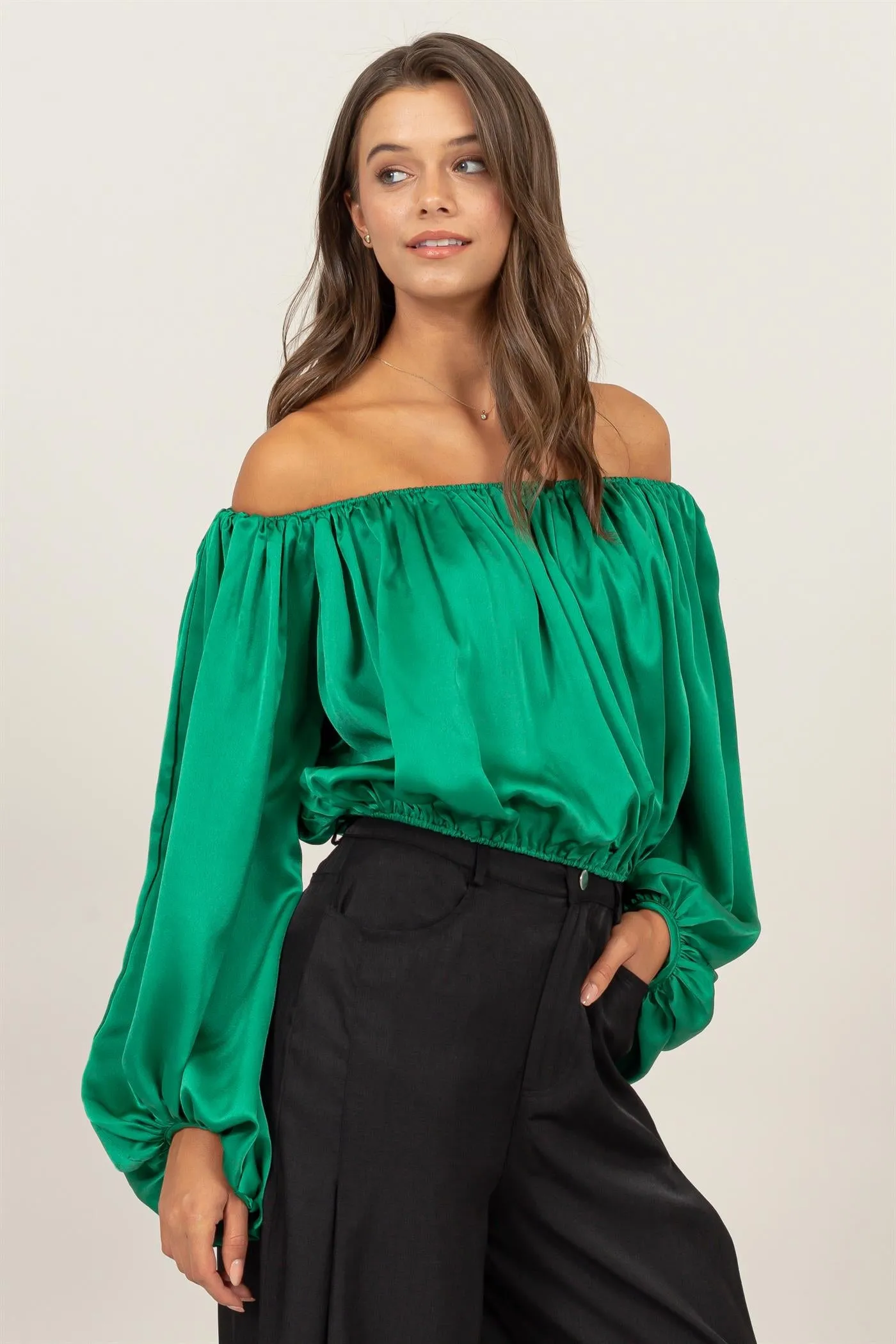 HF24F930-OFF-SHOULDER SATIN BALLOON SLEEVE TOP