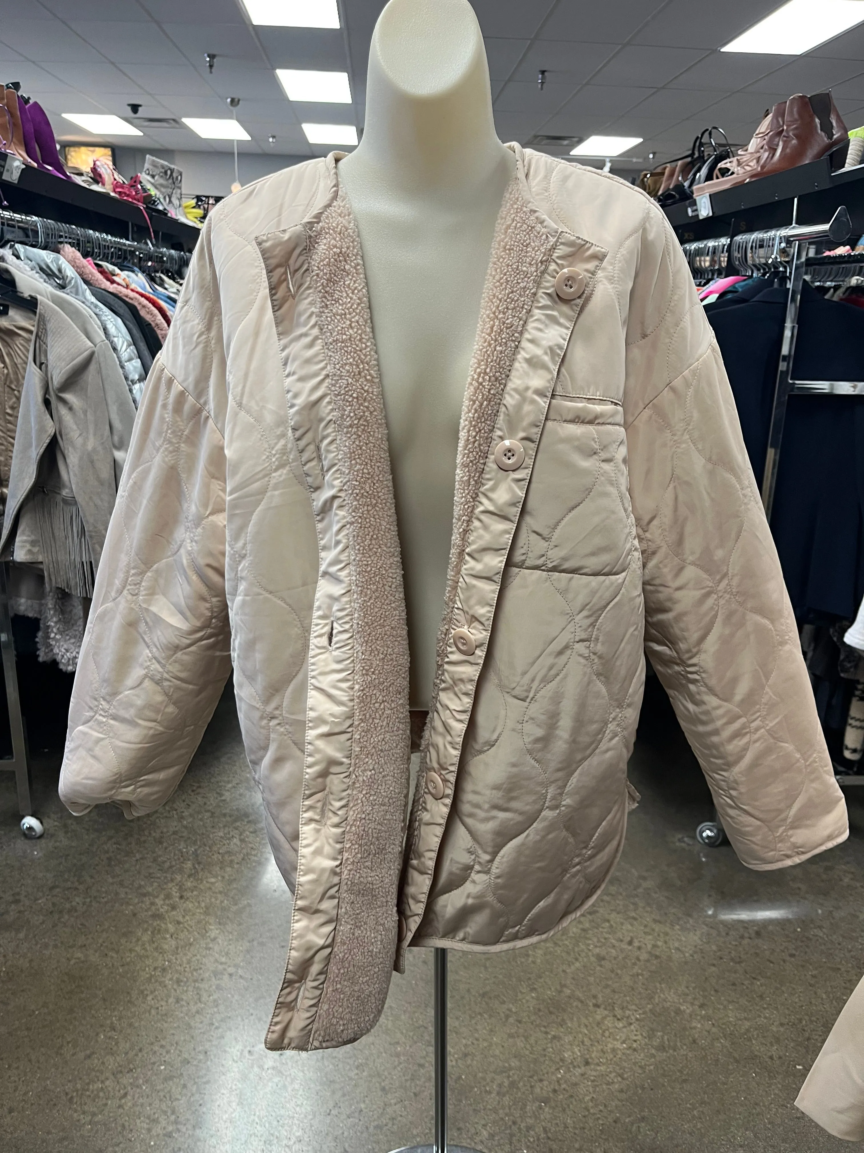 Jacket Puffer & Quilted By Clothes Mentor In Tan, Size: L