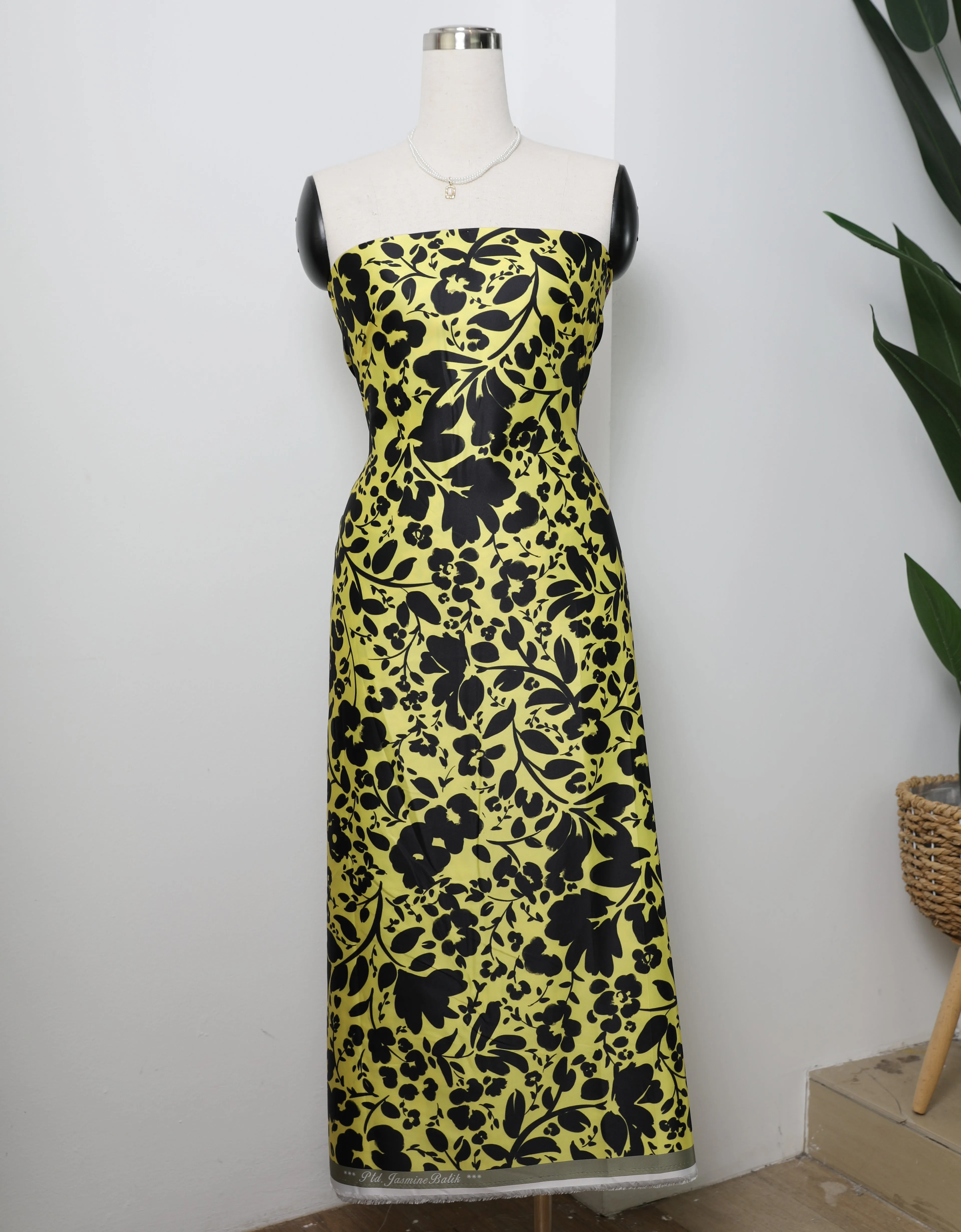 JASMINE SATIN - 4 METERS (BLACK   YELLOW)