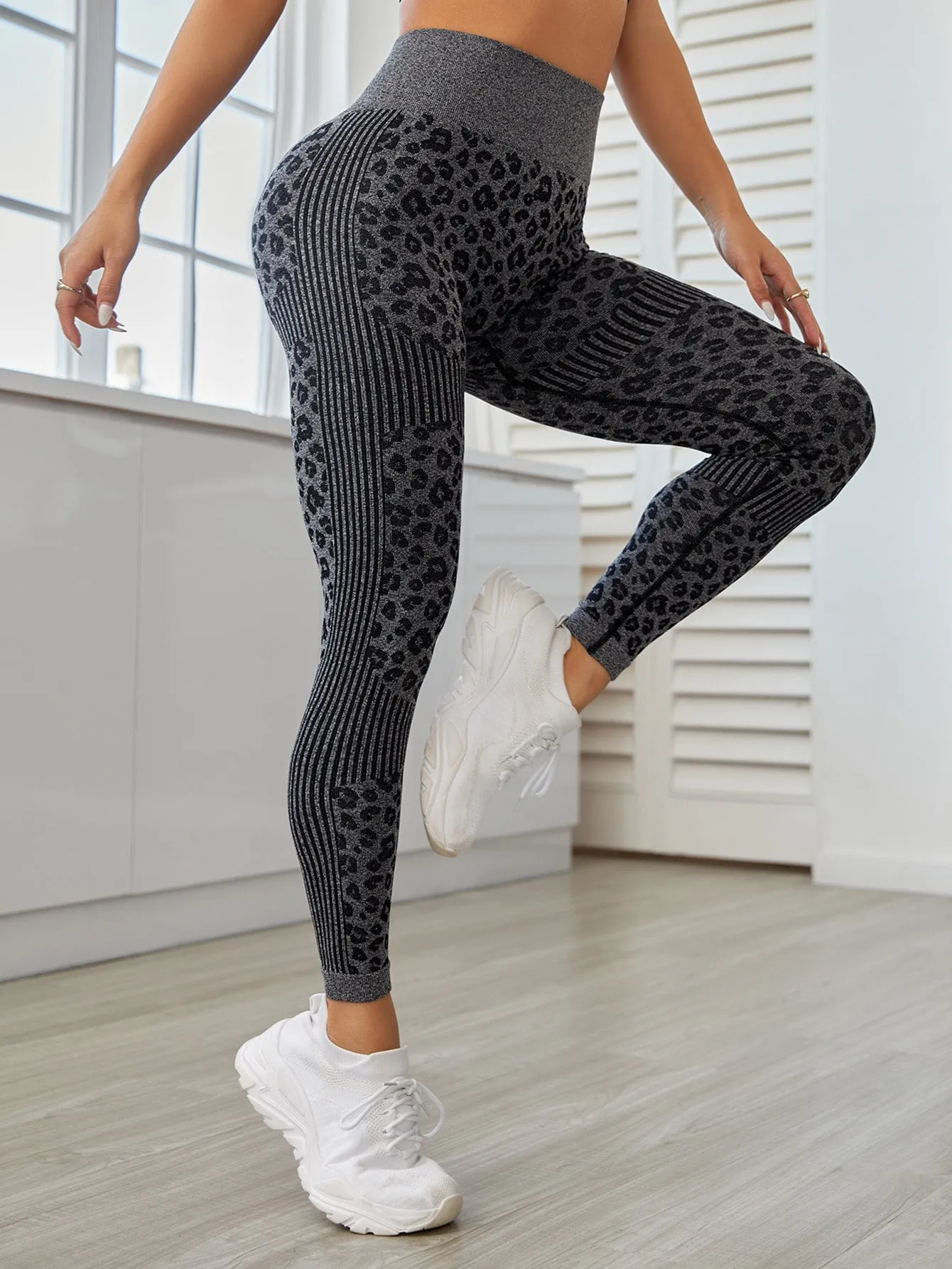 Seamless Leopard Print Wideband Waist Active Leggings SS23