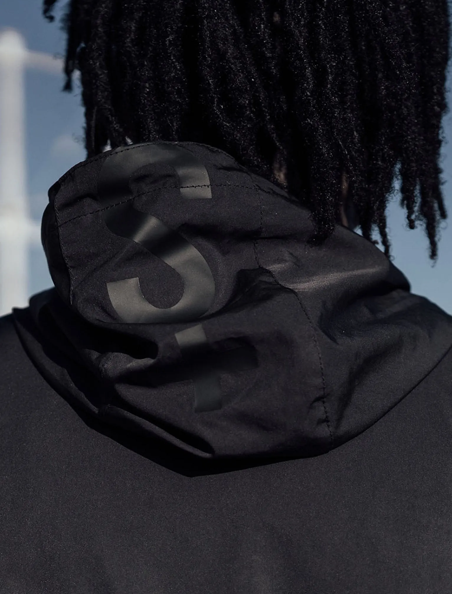 St Chalons Pullover Windbreaker Jacket in Black - Saint & Sinner