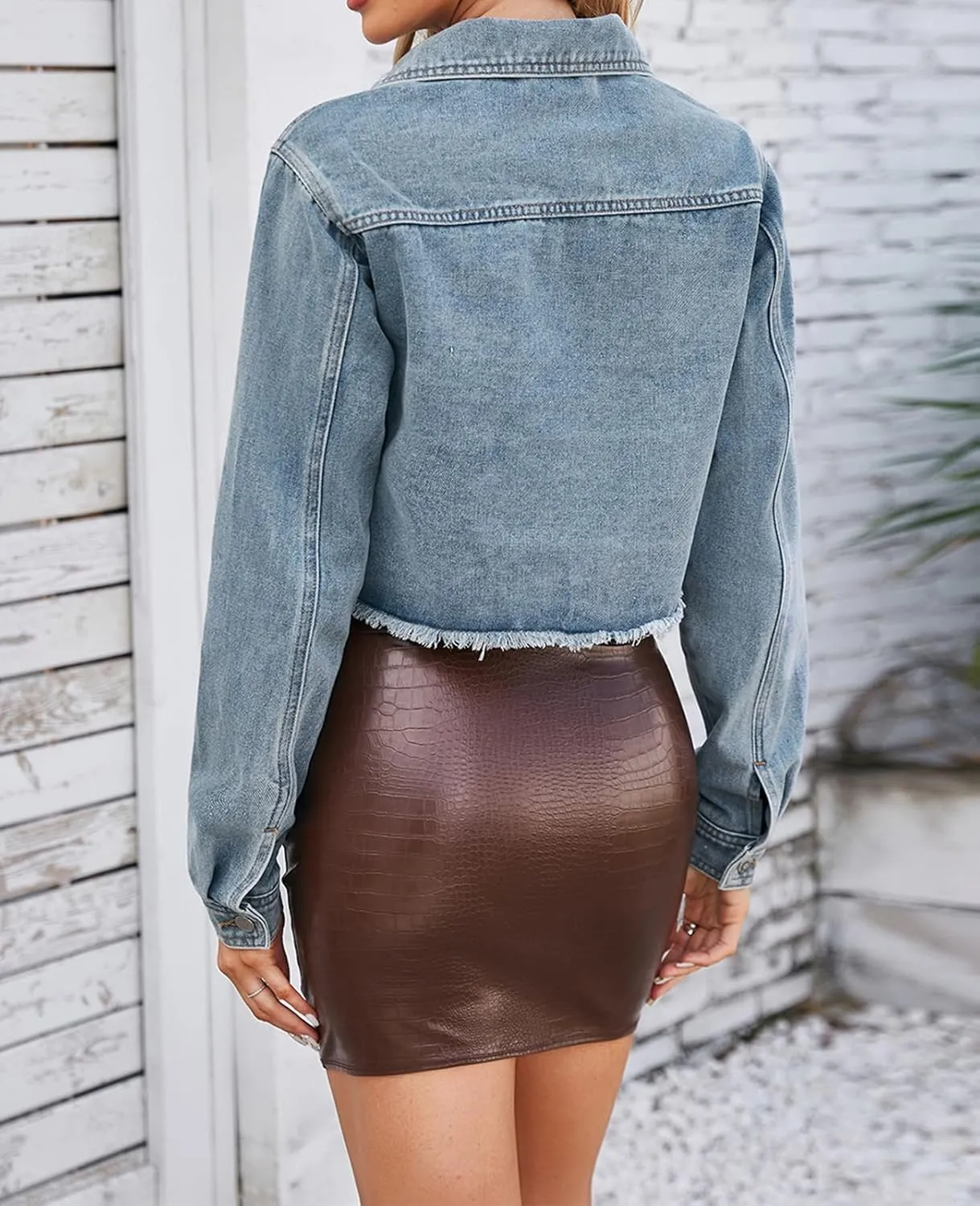 Women's Denim Jackets Long Sleeve Button Down Short Denim-Jacket Classic Cropped Jean Jacket with Pockets